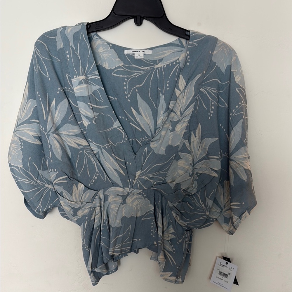 NWT O’Neill Floral Blue Women's Top